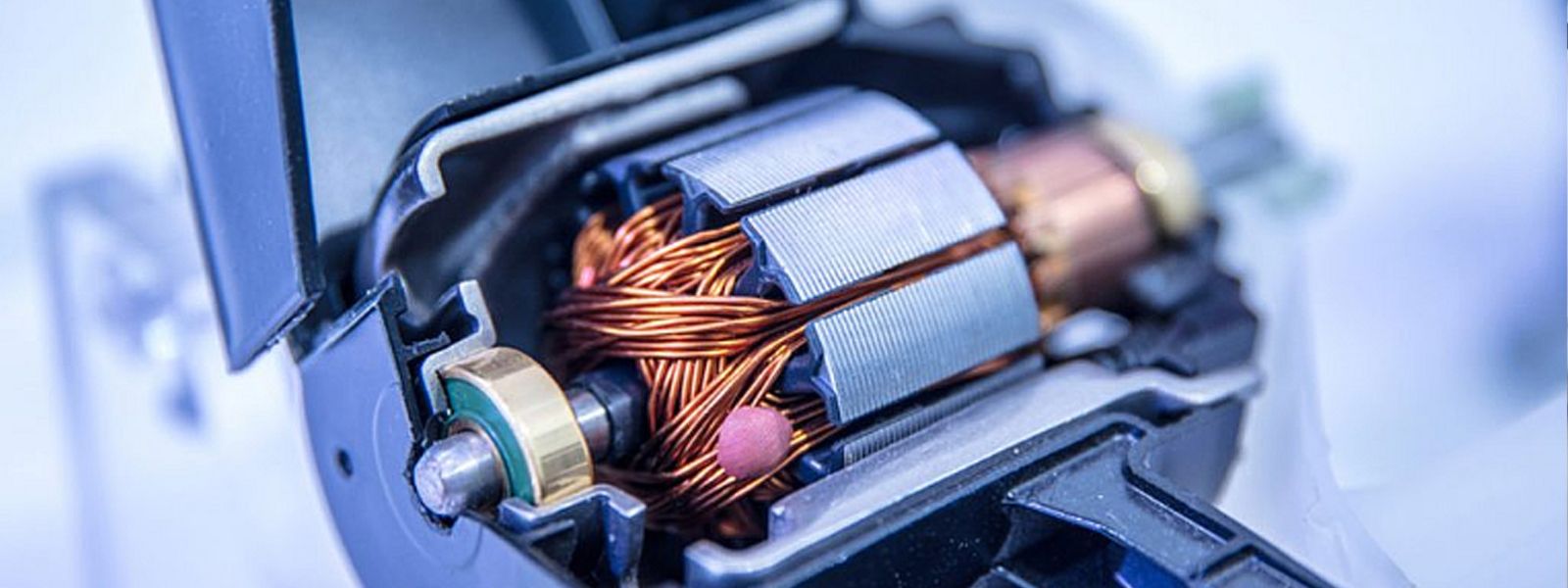 Internal display of a alternator