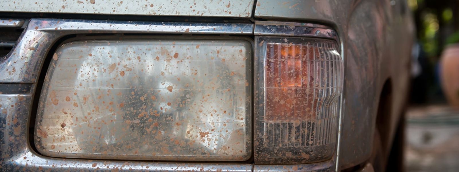 dirty headlight