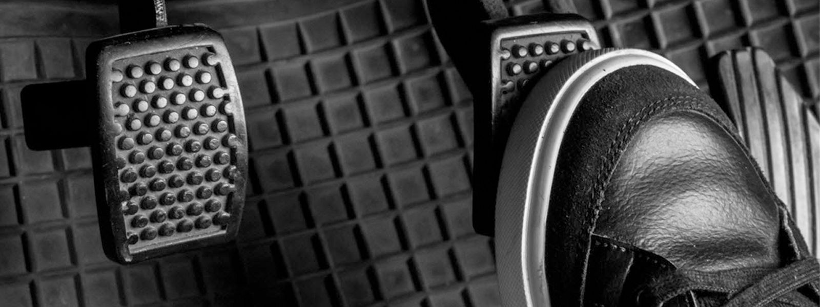 Exhibiting an absence of responsiveness when depressing the accelerator pedal