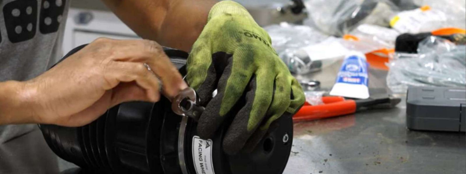 air strut maintenance