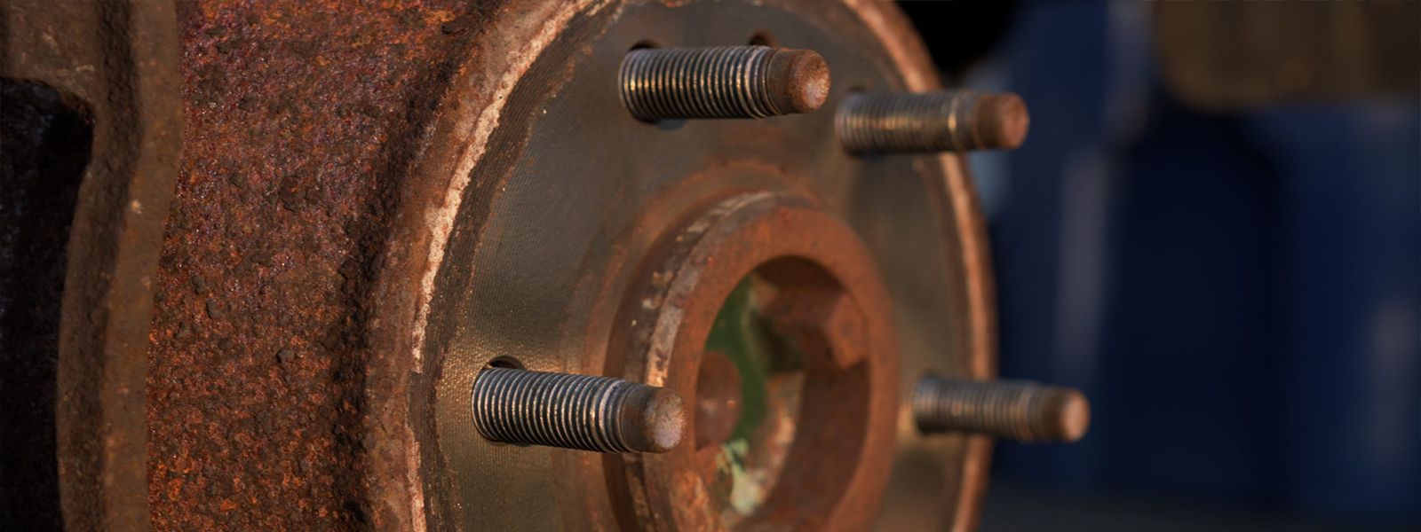 Signs that your brake rotors are bad.